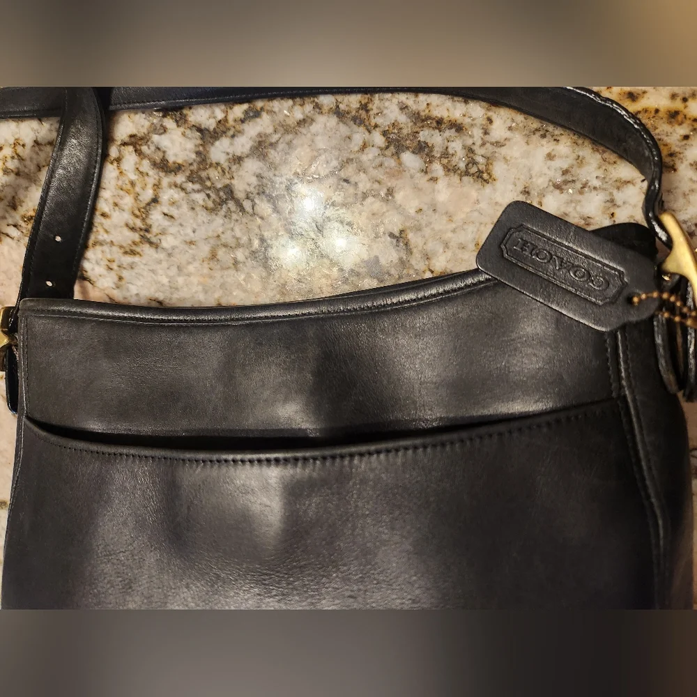 Coach Purse, Vintage Chelsea Hobo bag. Soft Thick black leather A9D 6003 Y2K